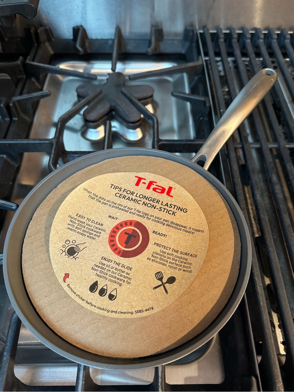 T-fal Ceramic 8” Non-Stick Frying Pan - Gray Handle NEW